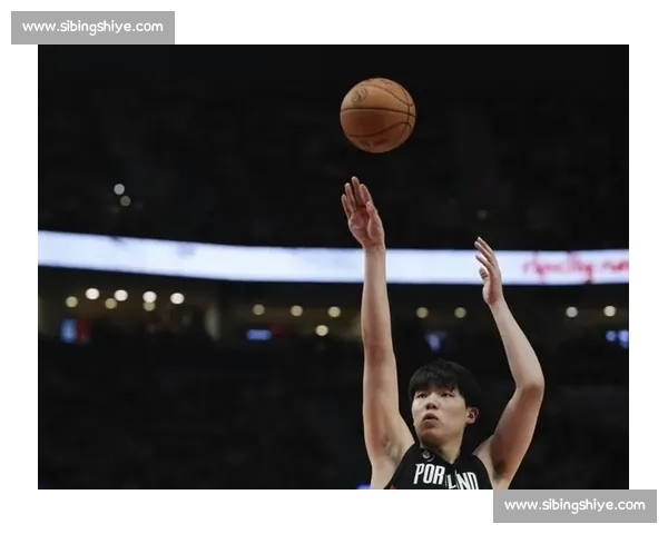 首战两极分化！探花 34+7 破纪录，弗拉格 13 中 4 遭碾压